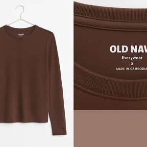 Old Navy Chocolate Long Sleeve Top